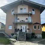 Petra Fusch an der Glocknerstraße